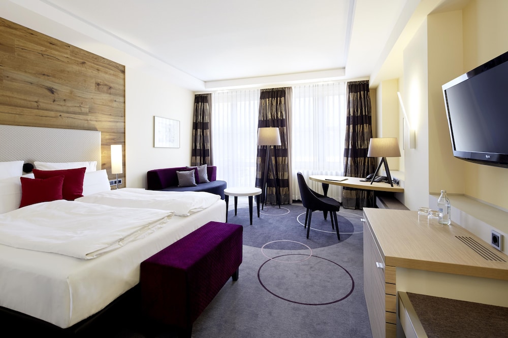 Plus, Comfort, Convertible Double Bed, Garden View, Balcony