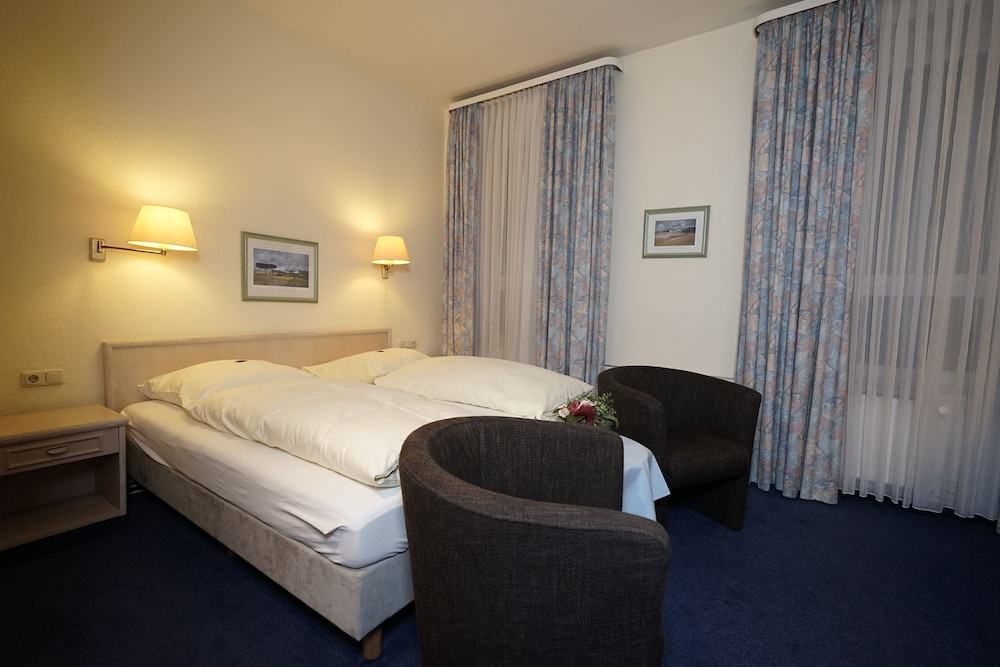 MD-RABE'S HOTEL KIEL 17/49