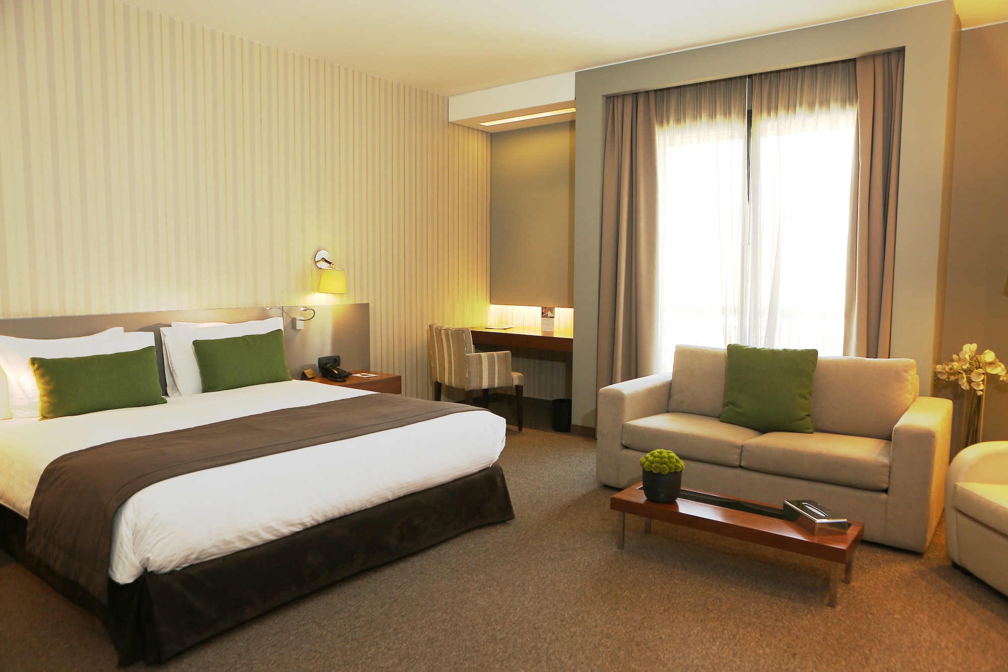 JUNIOR SUITE, SUPERIOR