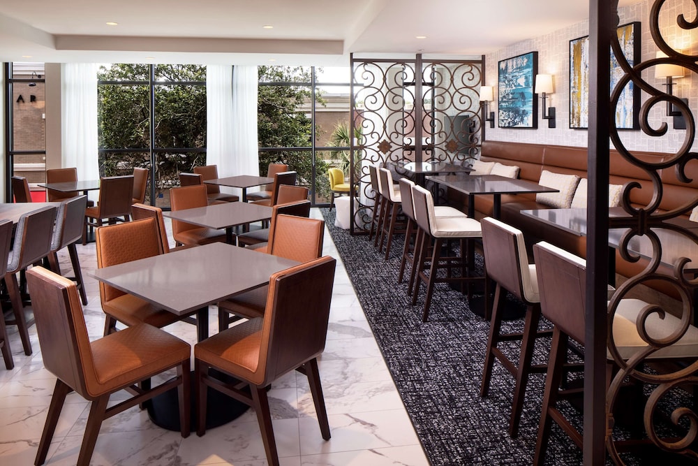 Hyatt Place Mount Pleasant Towne Centre 35/45