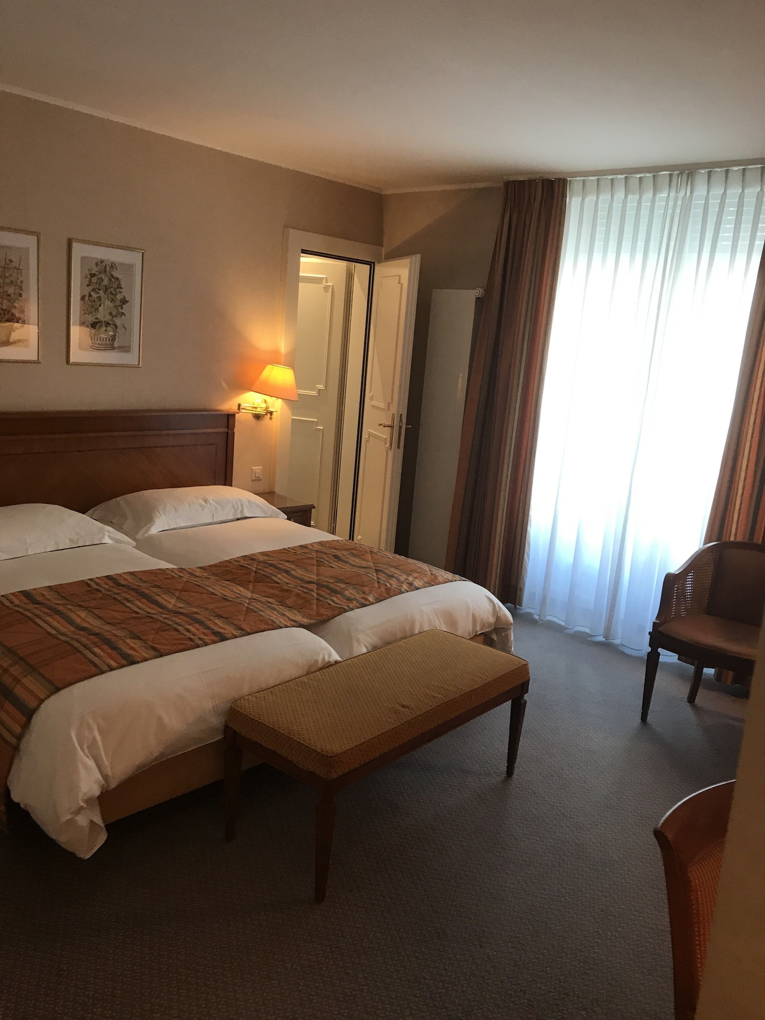 2 BEDROOMS, FAMILY