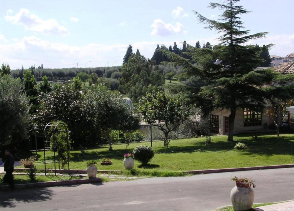 Valle degli Ulivi 24/30