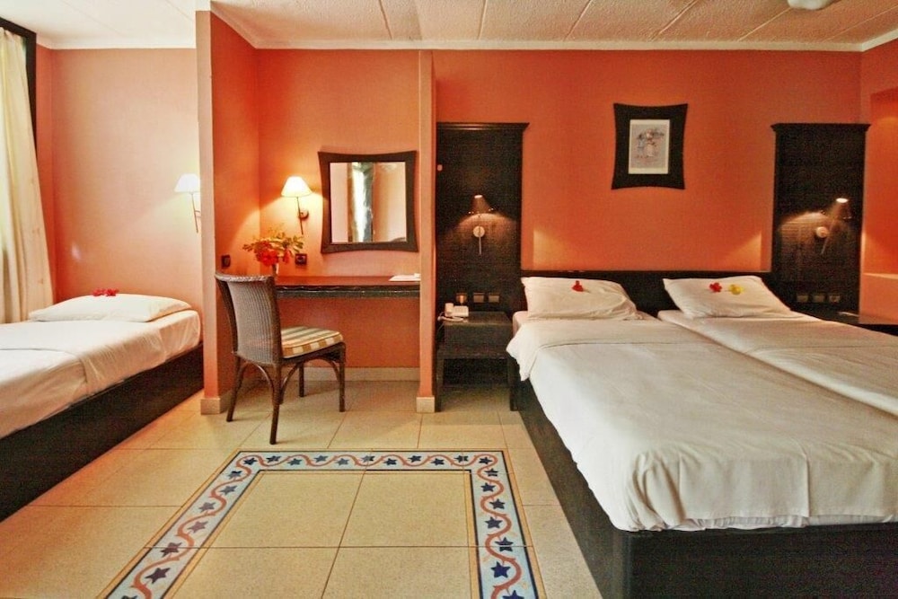 Senegambia Beach Hotel 16/73