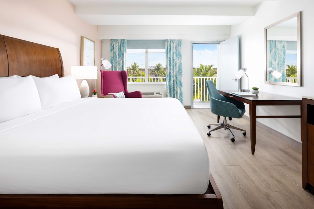 PREMIUM, 2 QUEEN BEDS, GARDEN VIEW