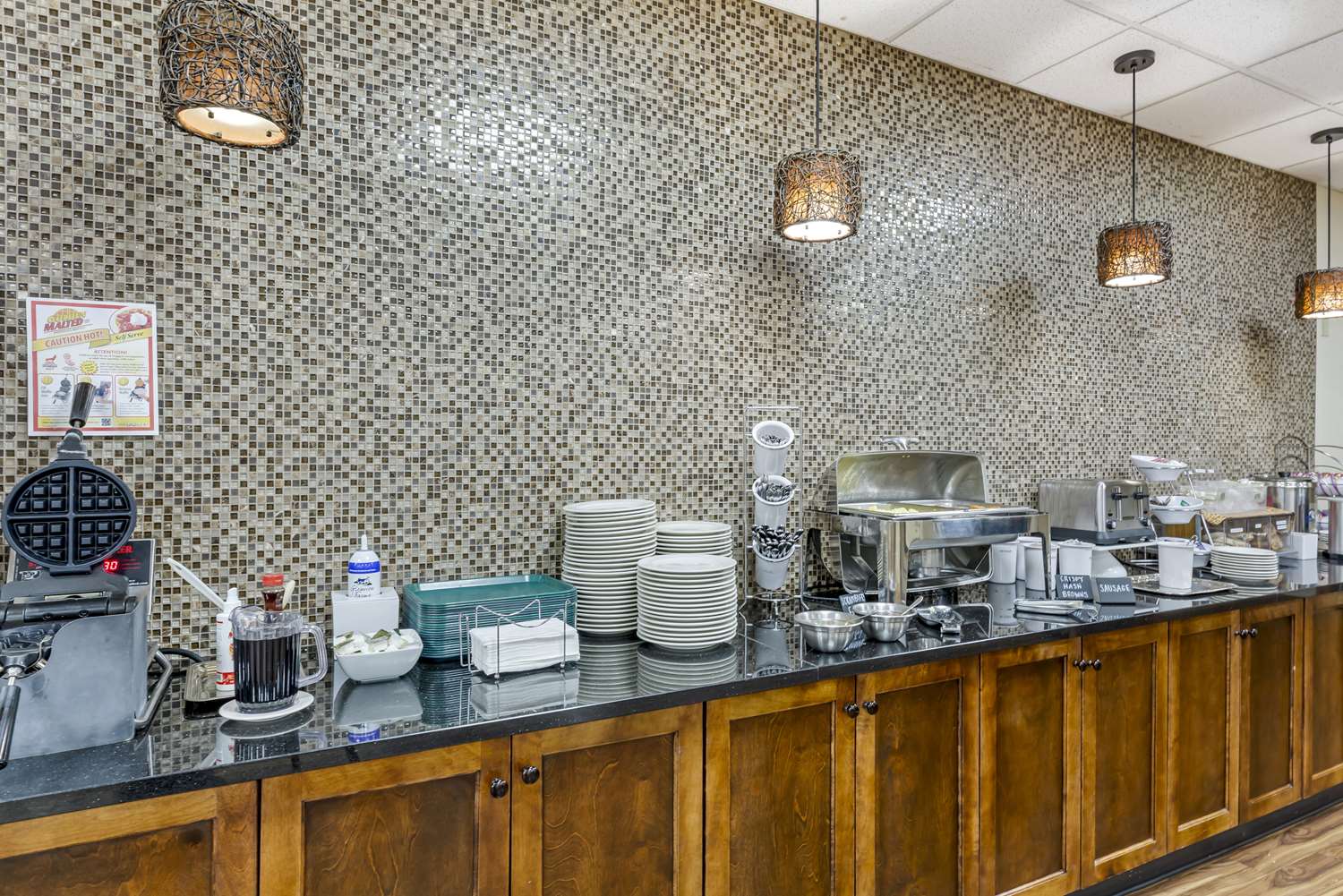 Best Western Plus Dutch Haus Inn And Suites 29/48