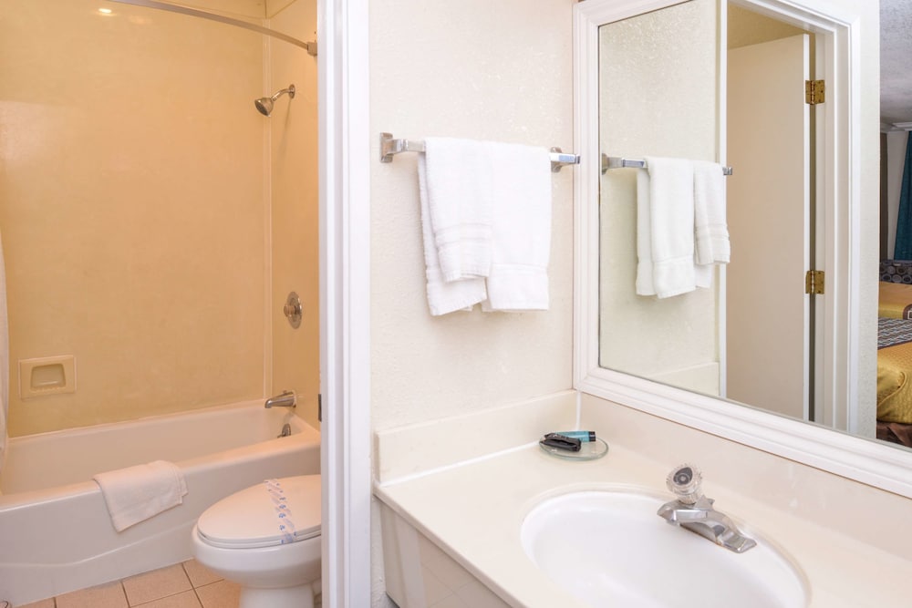 Americas Best Value Inn Atascadero Paso Roble 63/66