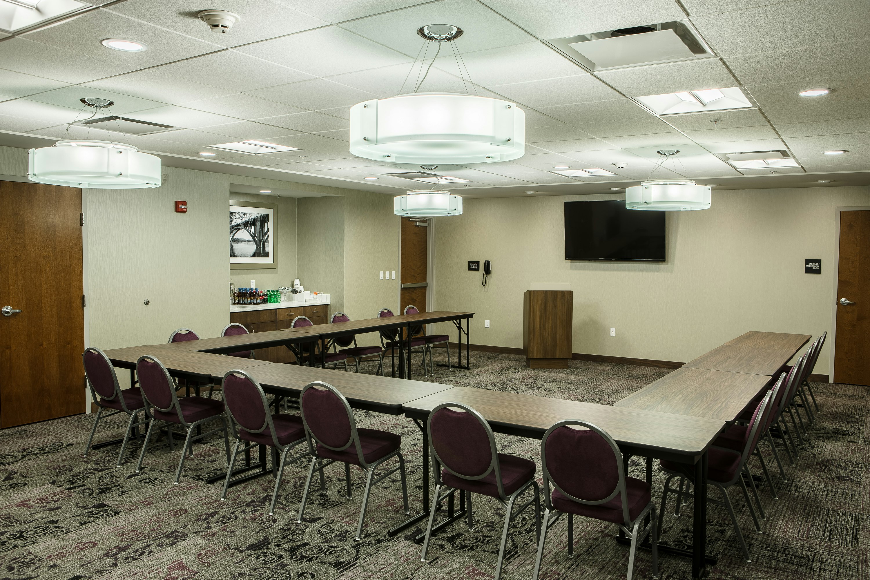 Hampton Inn and Suites Knoxville Papermill Drive 36/41