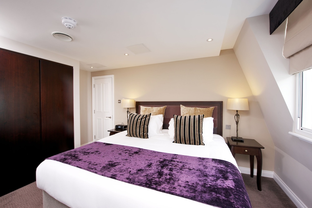 1 BEDROOM, DELUXE
