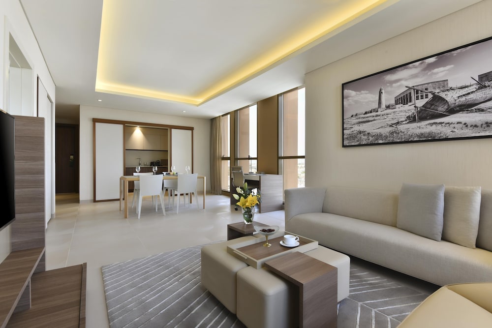 Voco Doha West Bay Suites 72/100