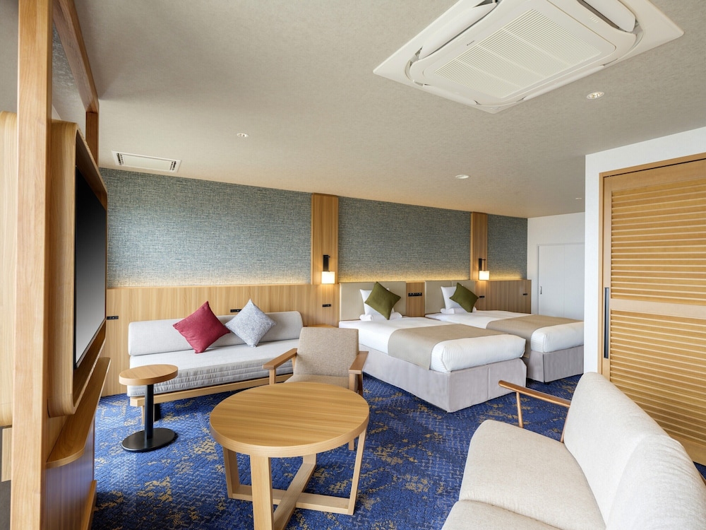 DELUXE, FAMILY, PANORAMIC VIEW