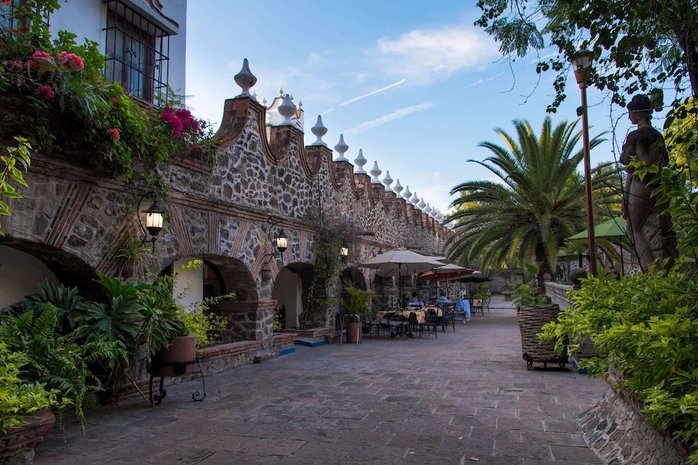 Hotel La Pitaya 7/69