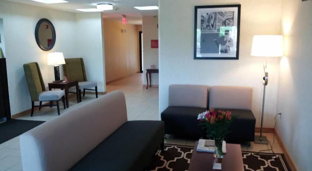 Days Inn by Wyndham Indiana PA Near IUP 12/17
