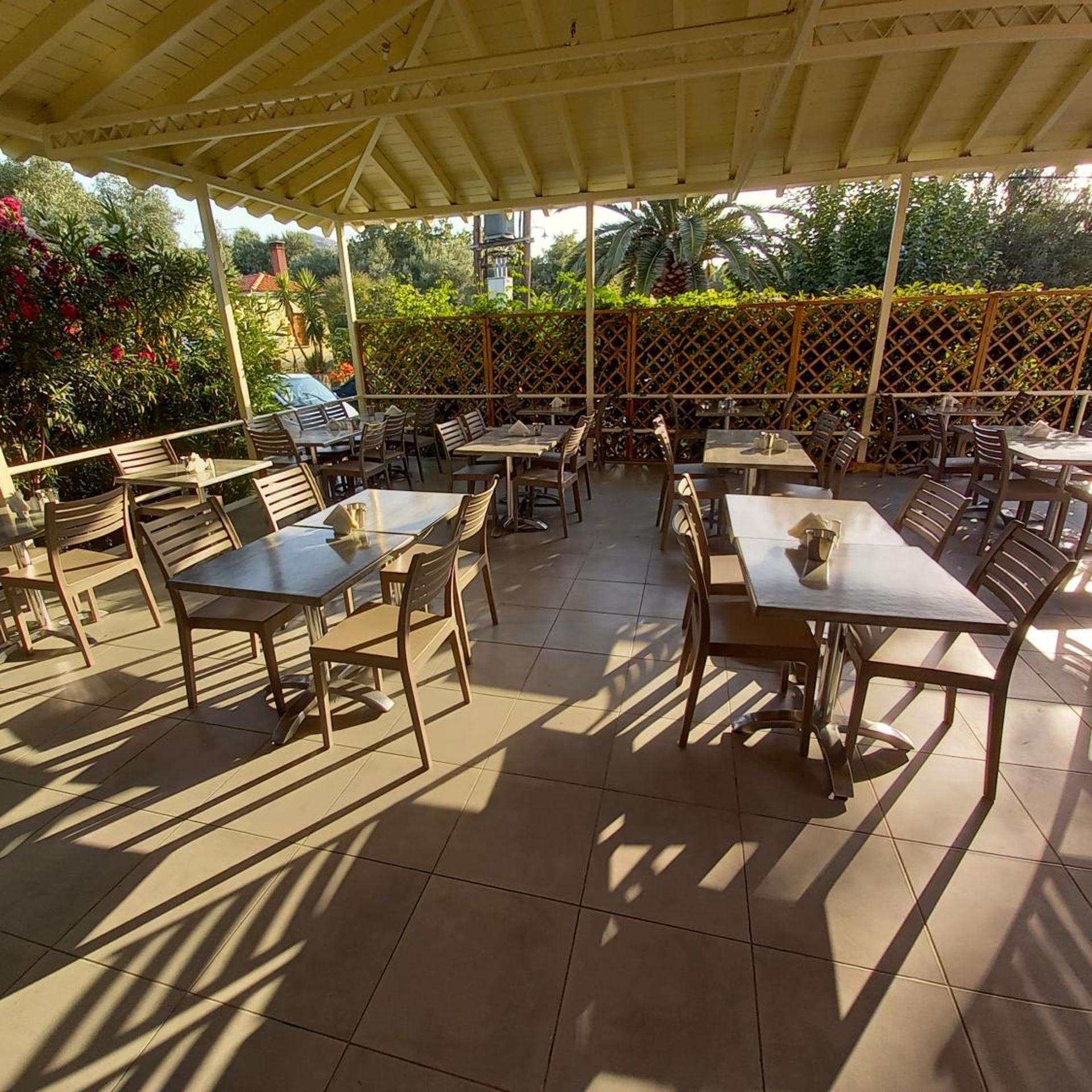Bella Vista Hotel 59/78