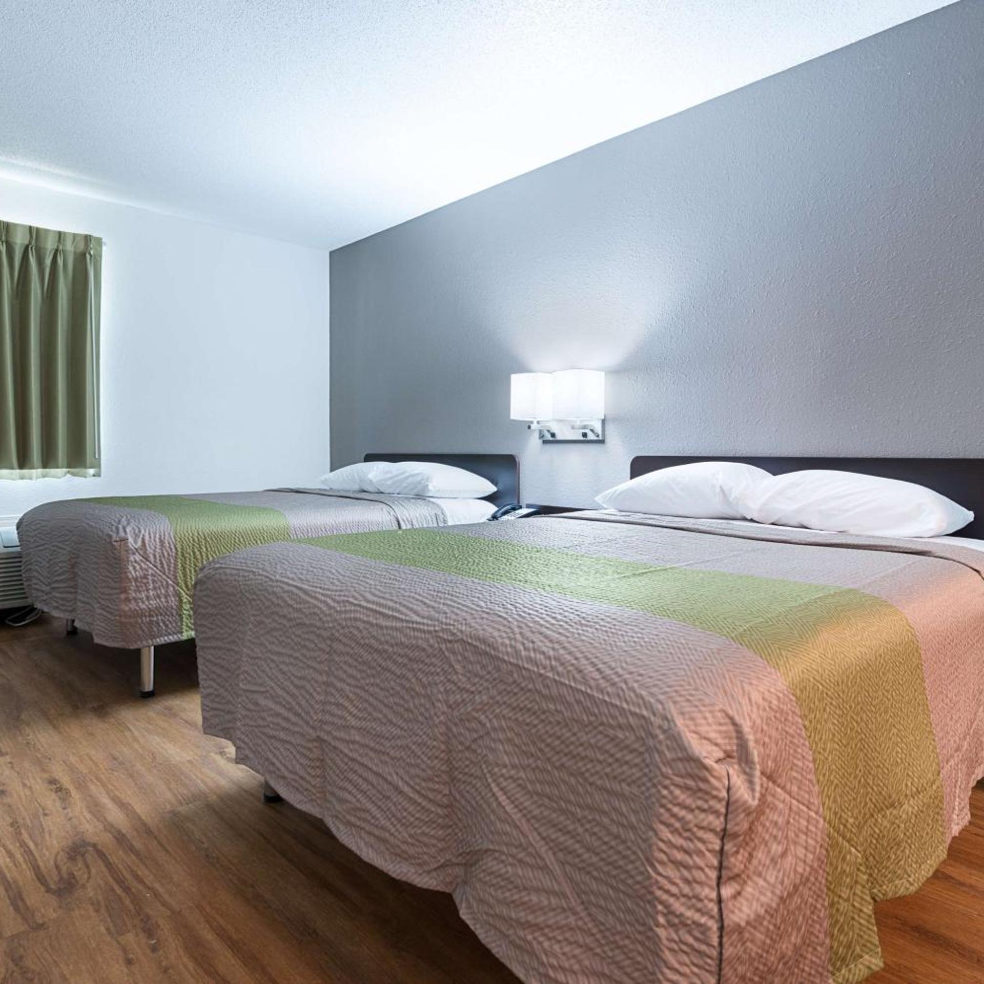 غرفة بسريرين كوين للمدخنين، Motel6 New Iberia, LA 4/10
