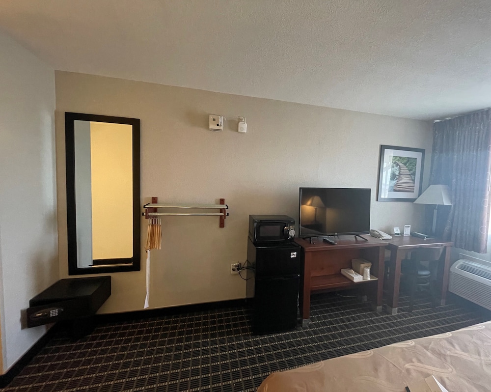Sleep Inn & Suites Madison West 23/31