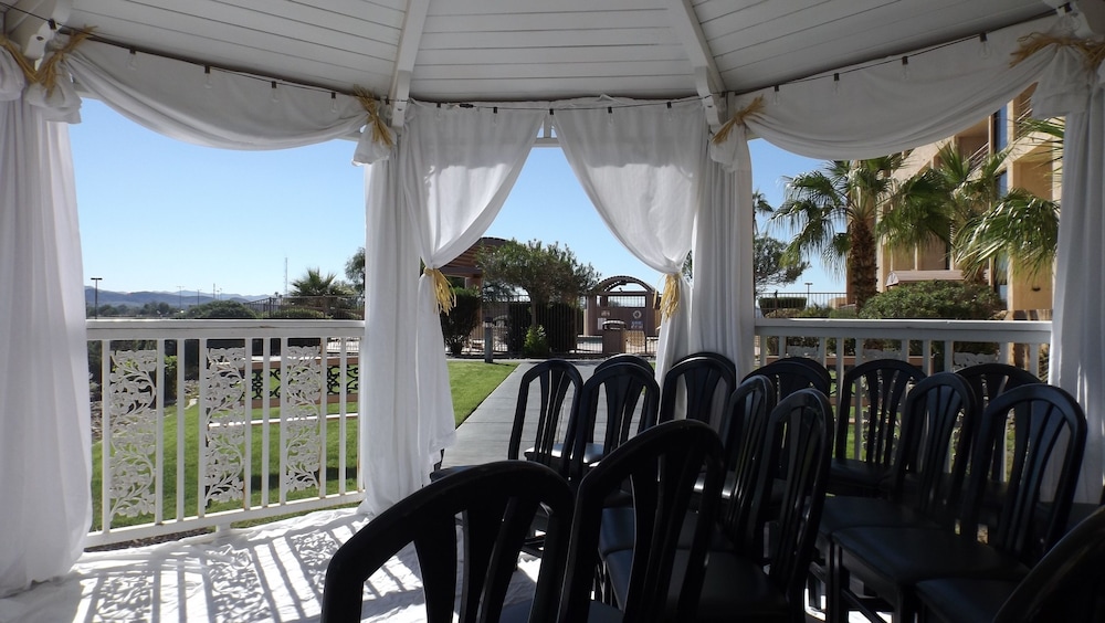 Studio6 Suites Lake Havasu City AZ 11/61