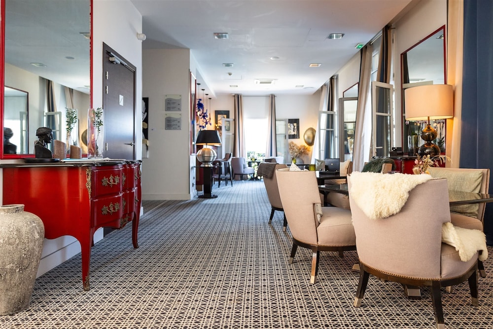 Hotel Des Gouverneurs 47/63