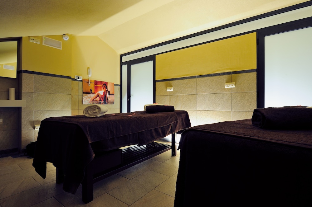 Sunway Playa Golf Sitges 9/71