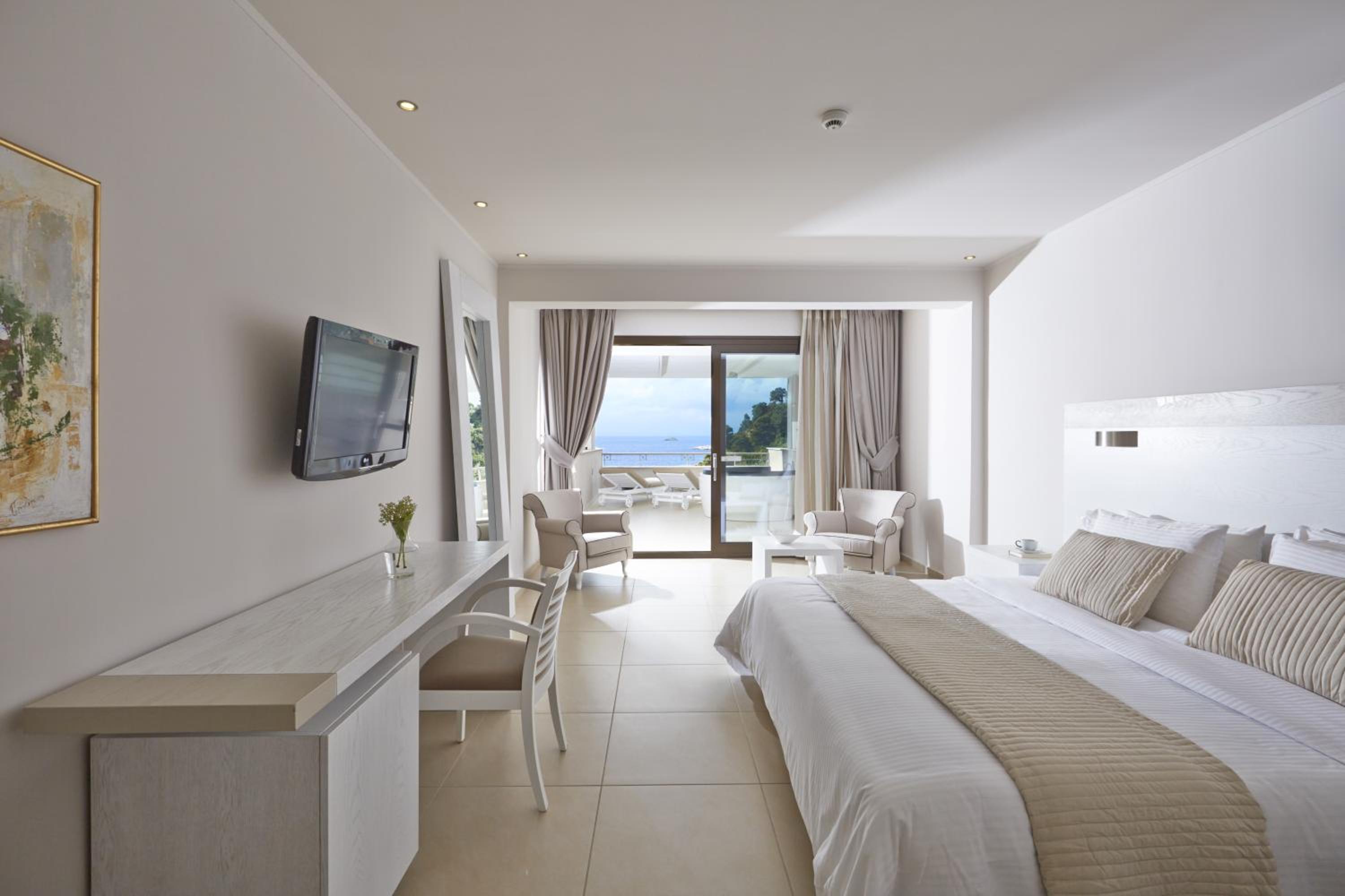 Junior Suite, Outdoor Jetted Tub, Adult Only