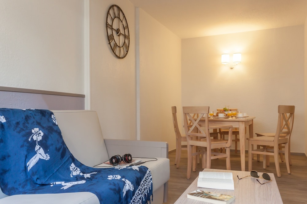 Pierre Vacances Residence Promenade Des Bains 25/42