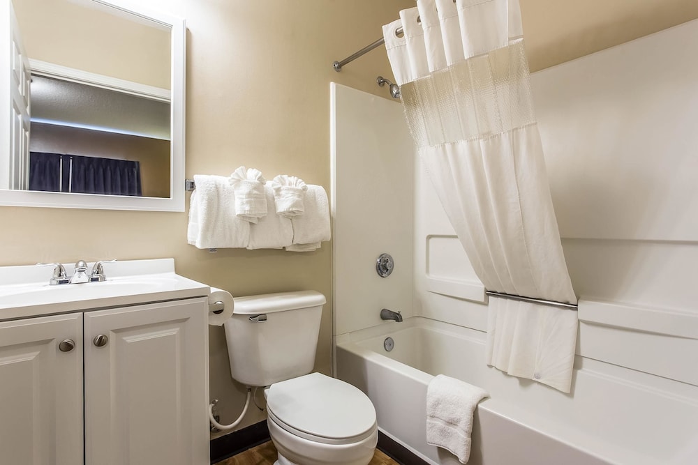 Suburban Studios near University of North Carolina-Charlotte 33/33