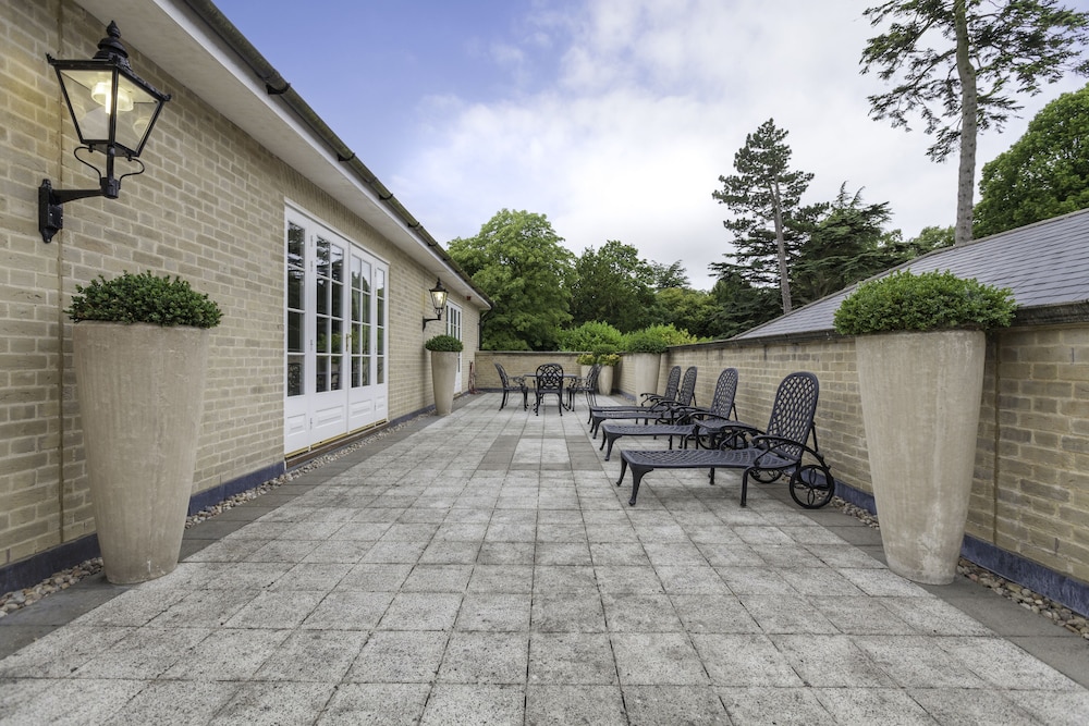 Luton Hoo Hotel Golf And Spa 40/50
