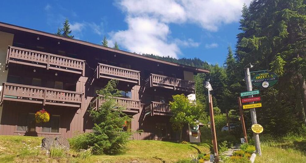 Crystal Mountain Hotels 2/50
