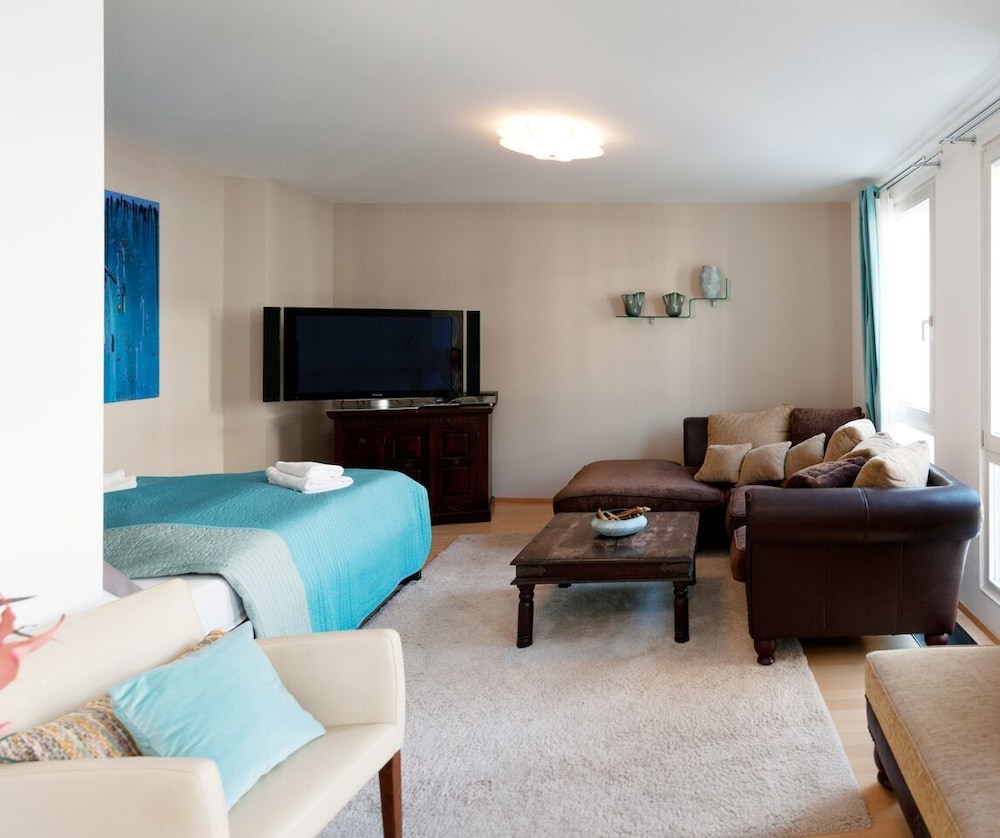 Kimi Apartments 31/50