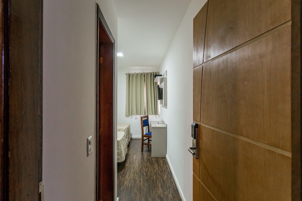 Cardim Plaza Hotel 49/50