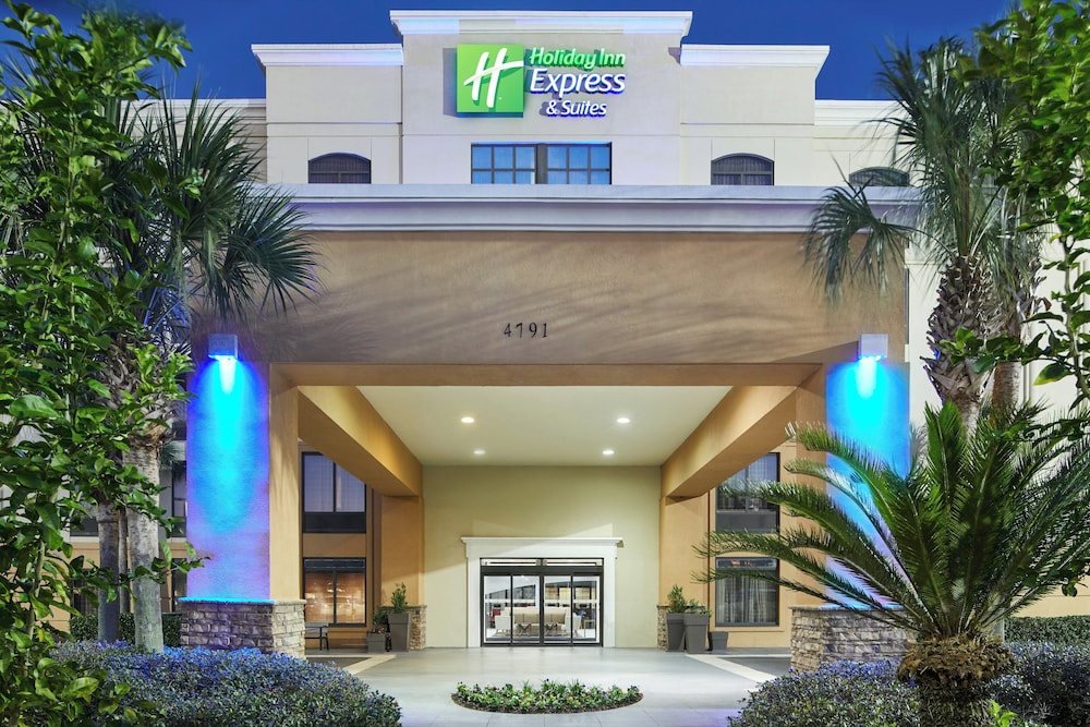 Holiday Inn Express & Suites Jacksonville SE- Med Ctr Area 2/55