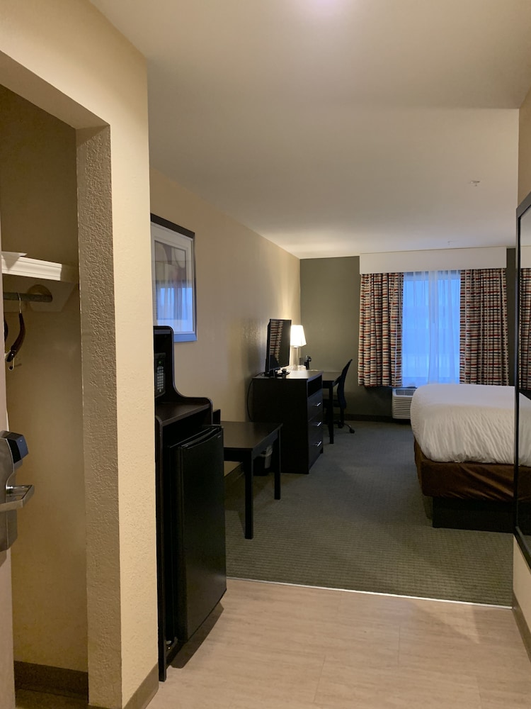 Days Inn And Suites By Wyndham Florence Jackson Area 31/50