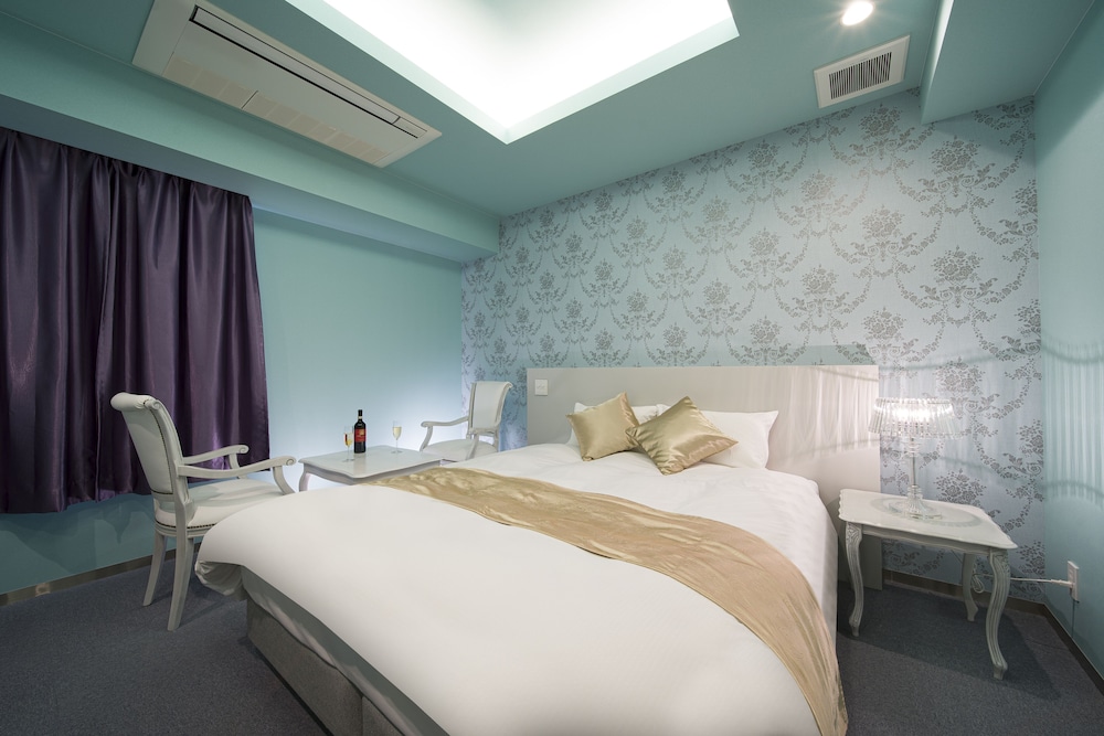 HOTEL LA SCALA 27/57