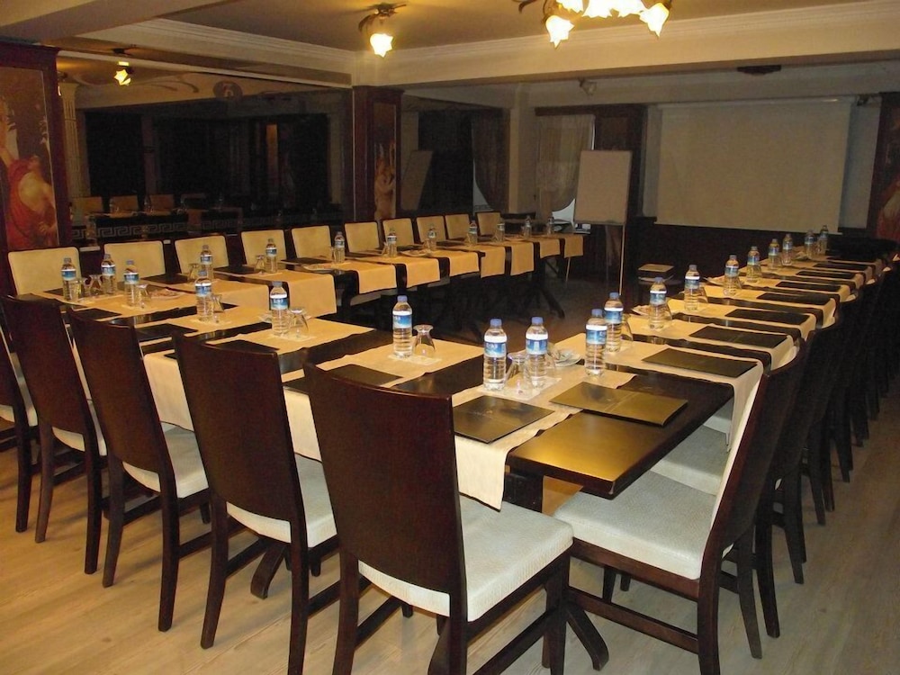 Oglakcioglu Park Boutique Hotel 54/71