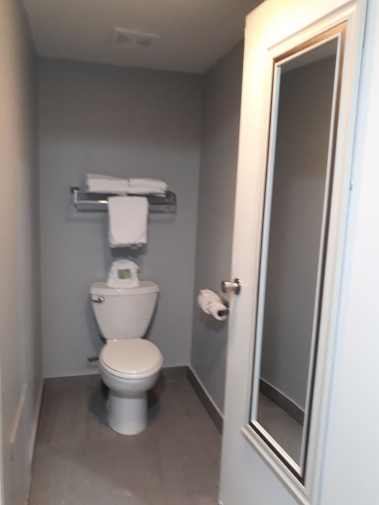 Clarion Pointe El Cajon San Diego East 13/18