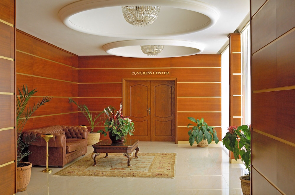 Palace Hotel 6/50