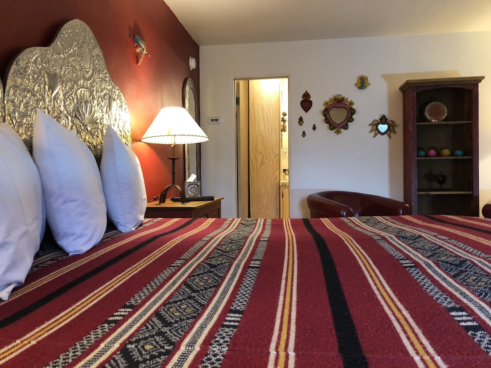 Casa Cuma Bed & Breakfast 47/67