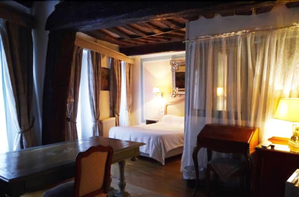 Hôtel Les Degrés De Notre Dame 26/50