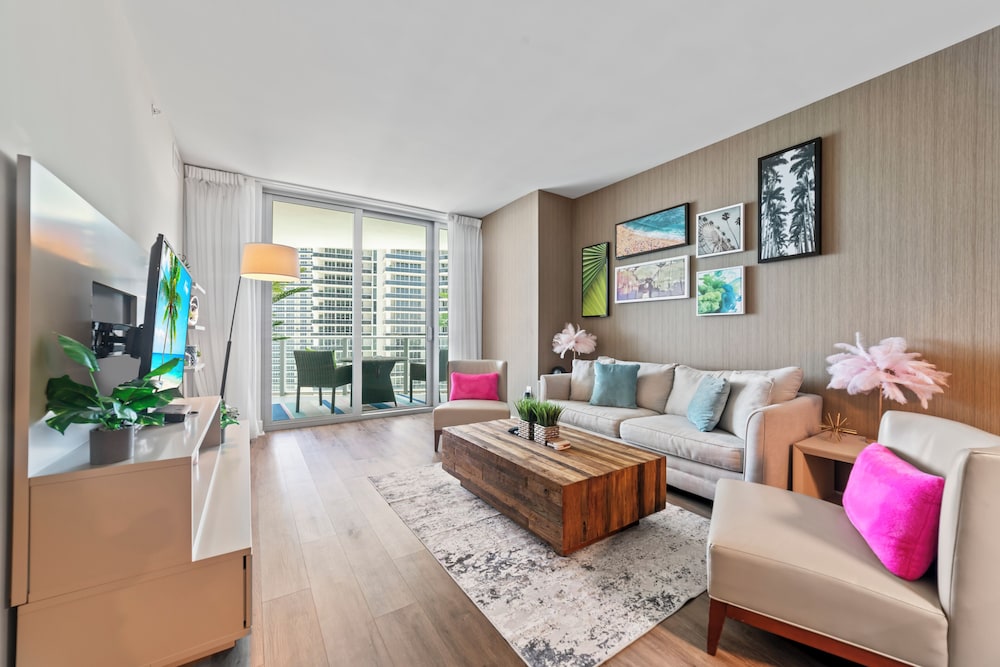 Lyfe Resort & Residences 44/66