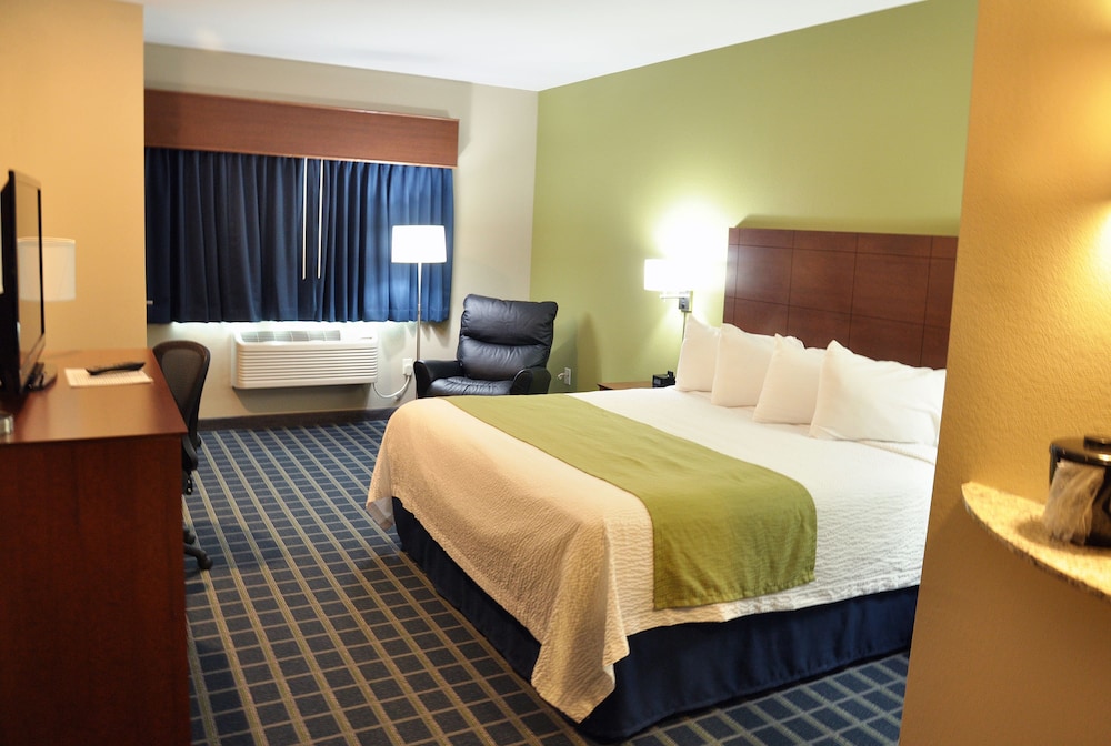 Brookstone Lodge Suites 13/35