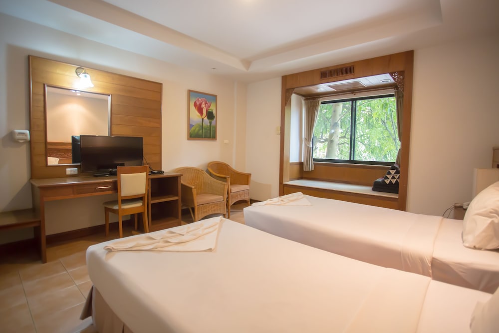 100 Islands Resort Spa 20/66