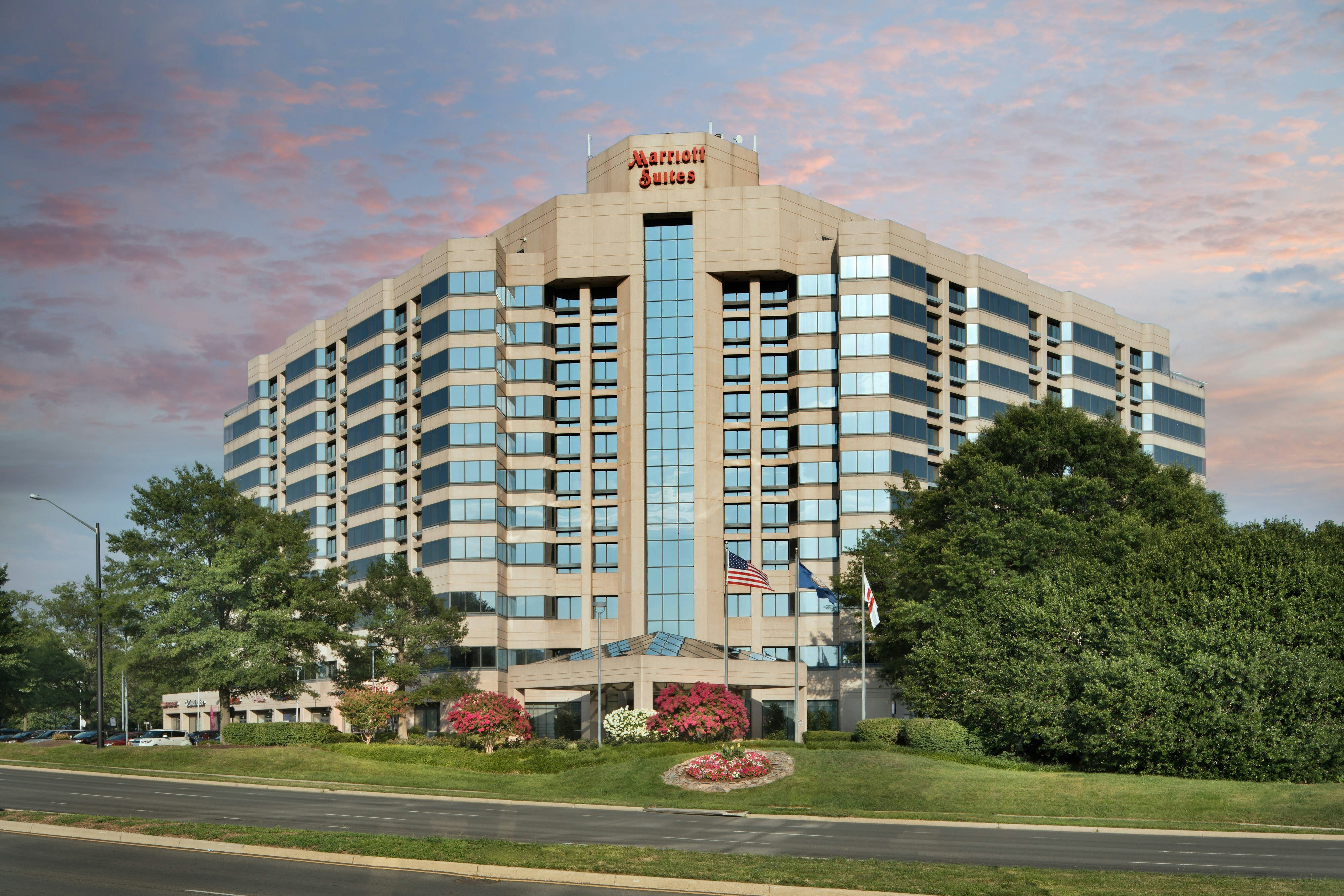 Washington Dulles Marriott Suites 4/48
