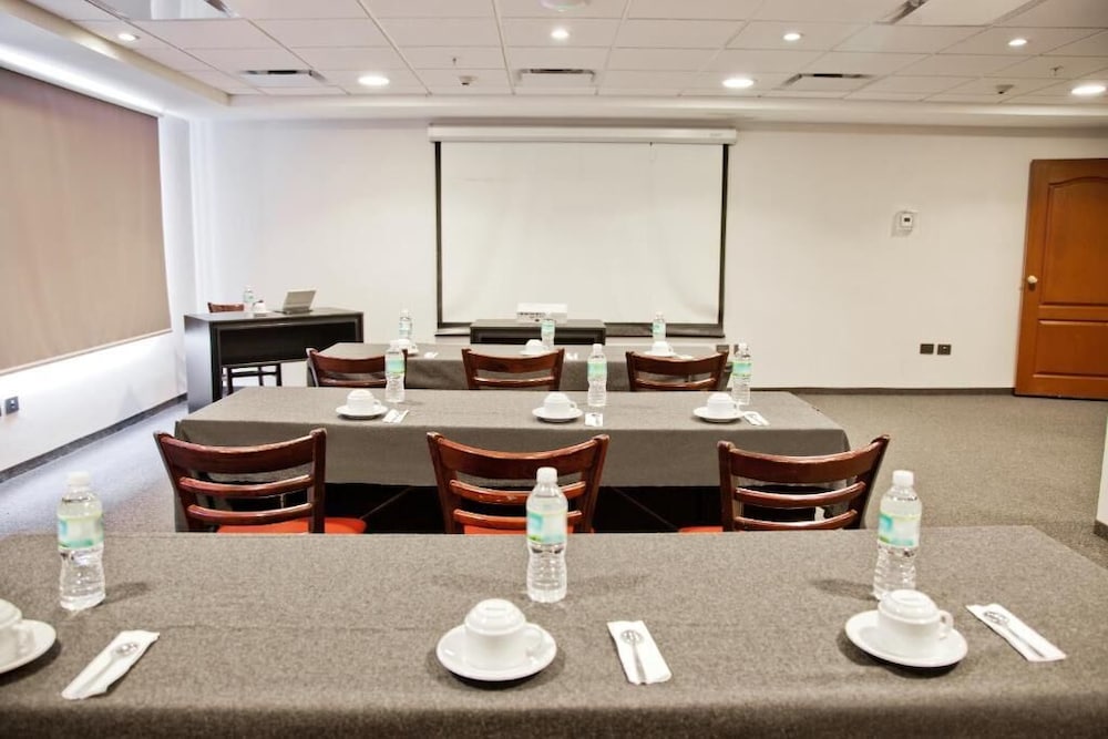 City Express Suites by Marriott San Luis Potosi 45/59