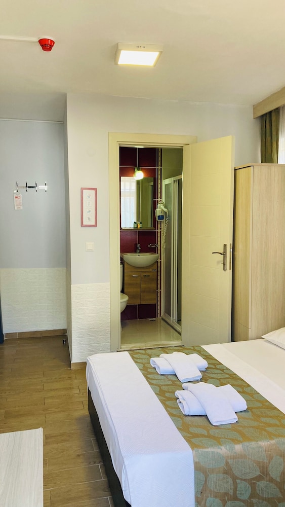 Bybassios Hotel 15/37