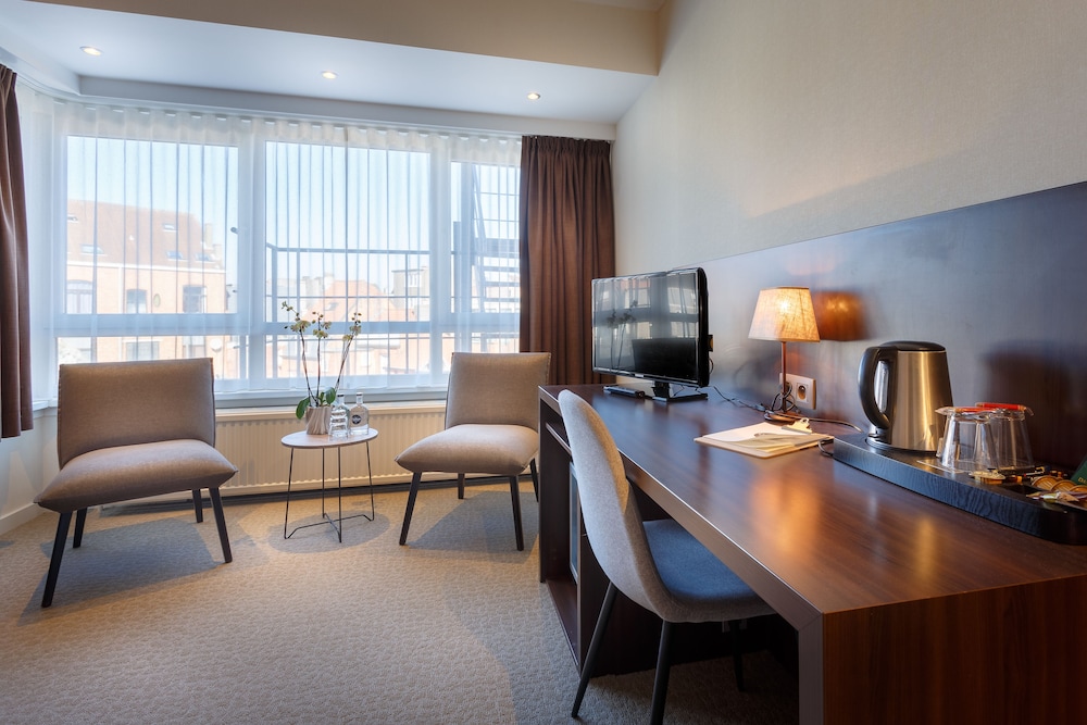 Hotel Carlton 28/53
