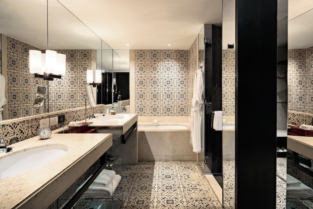 Grand Hyatt Erawan Bangkok 76/76
