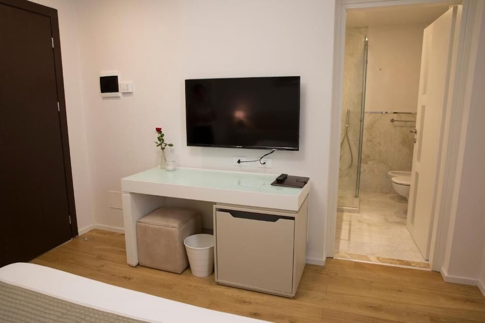 Boutique Hotel Enia 34/50
