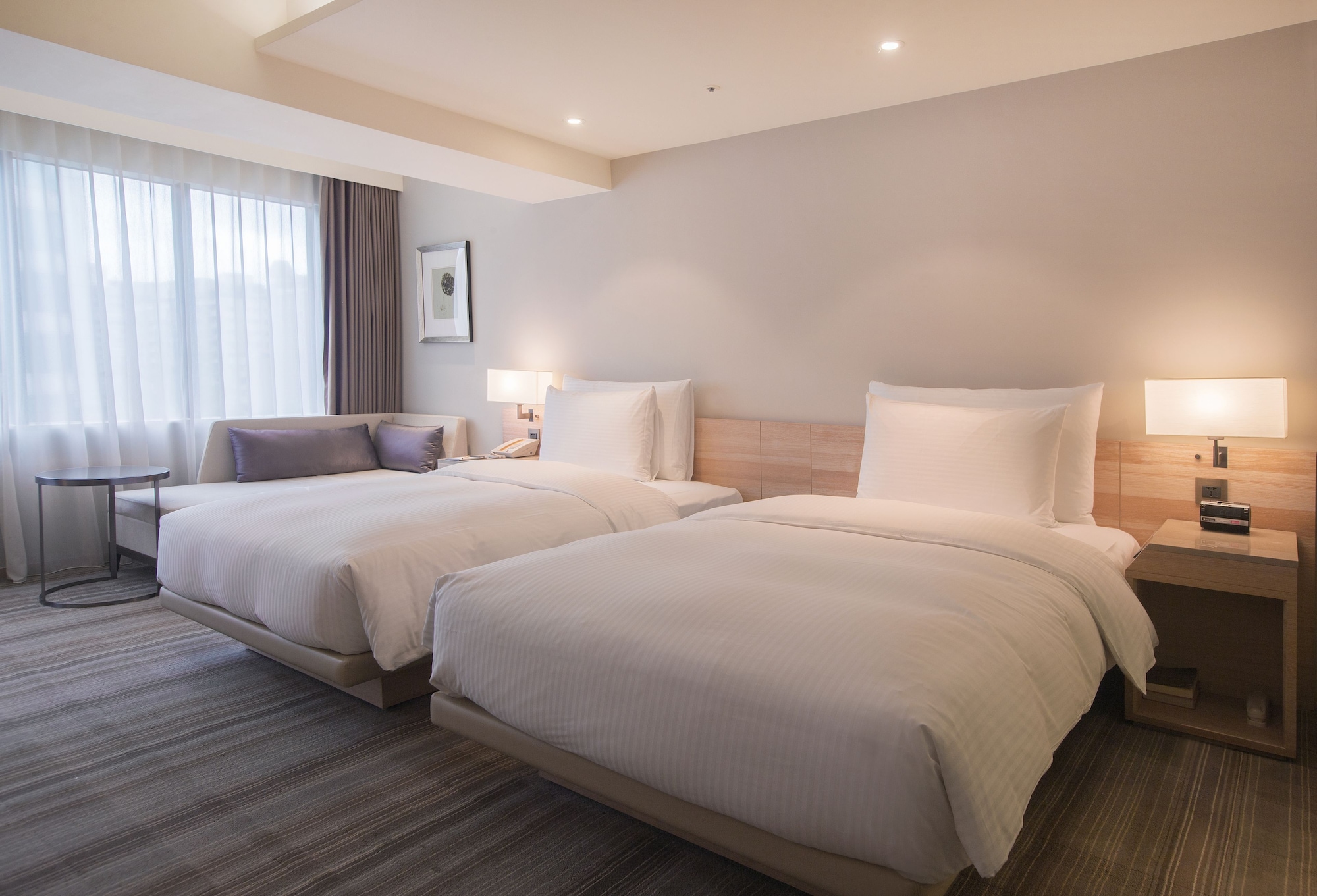COMFORT, TWIN BEDS
