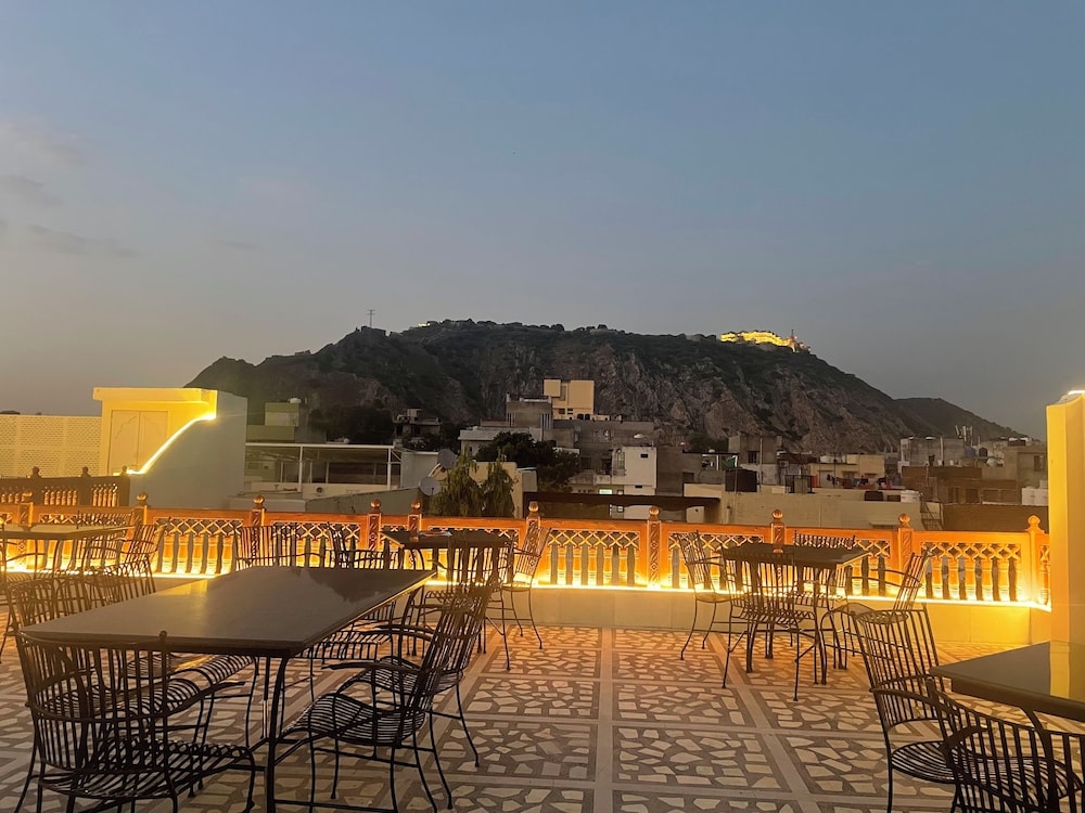 Khatu Haveli 48/61