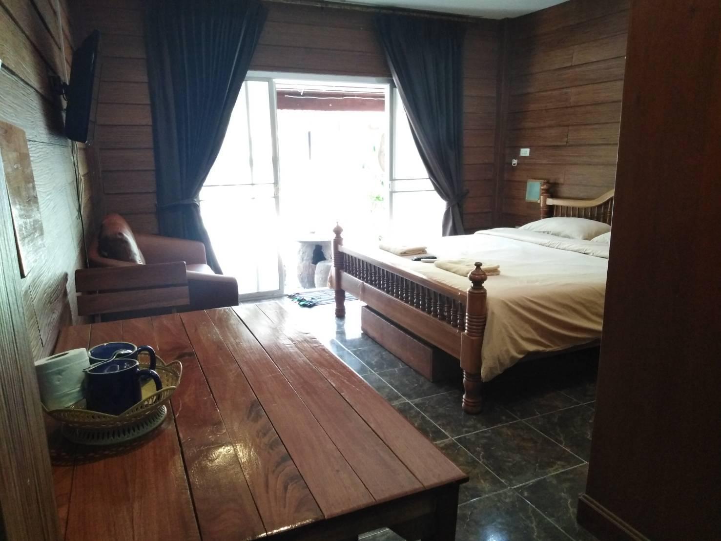 Bungalow, King Bed