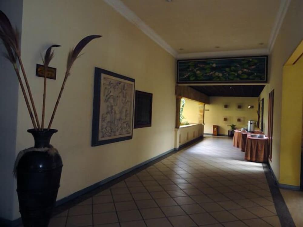 Lotus Garden Hotel 20/43